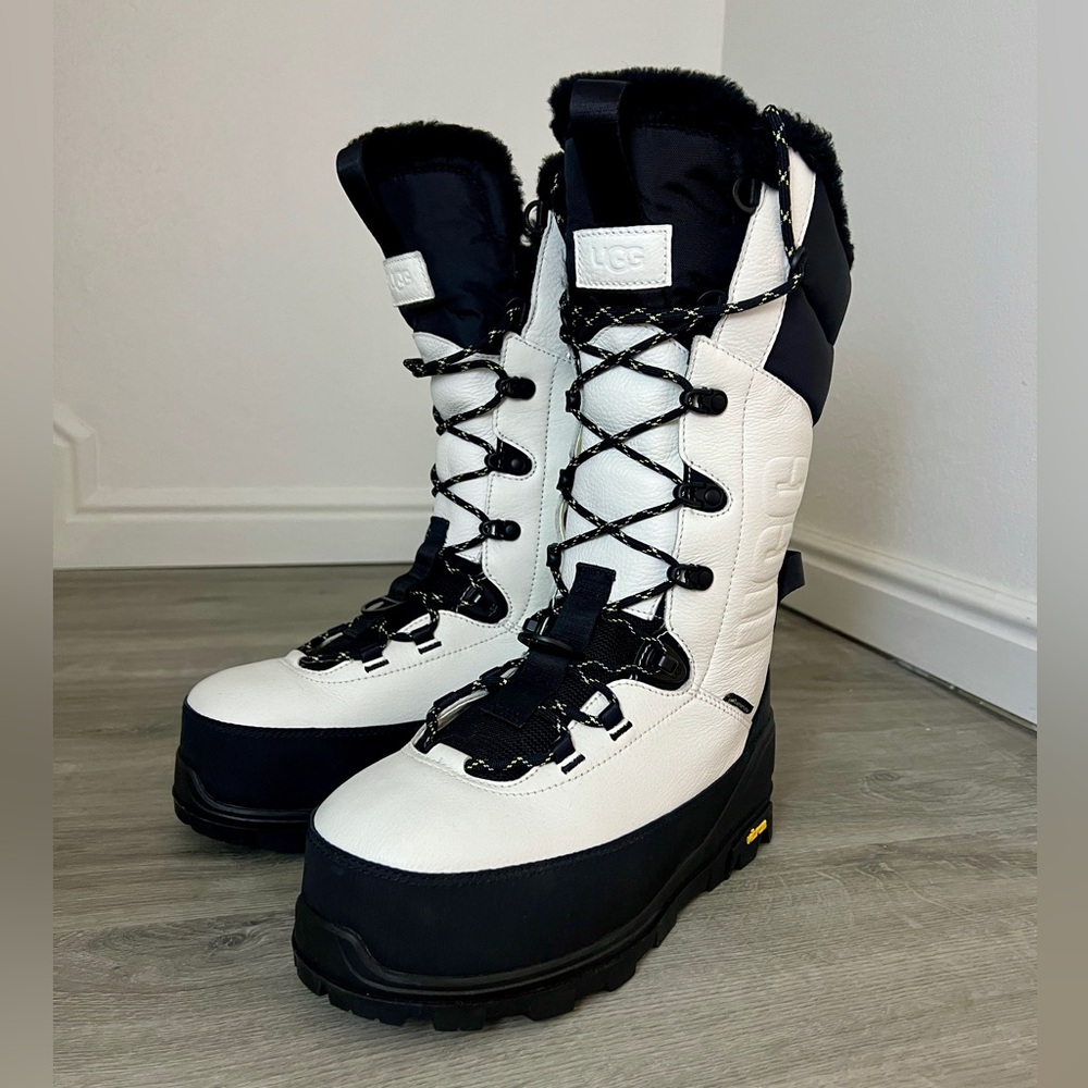 UGG Shasta Tall Boots, Black/white, Gore-Tex, US 8 (W), UK 6, EU 39.5